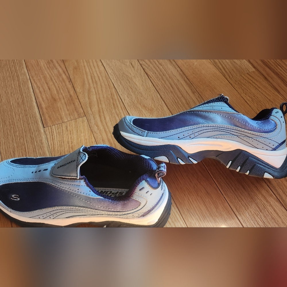 Sketcher slip-on